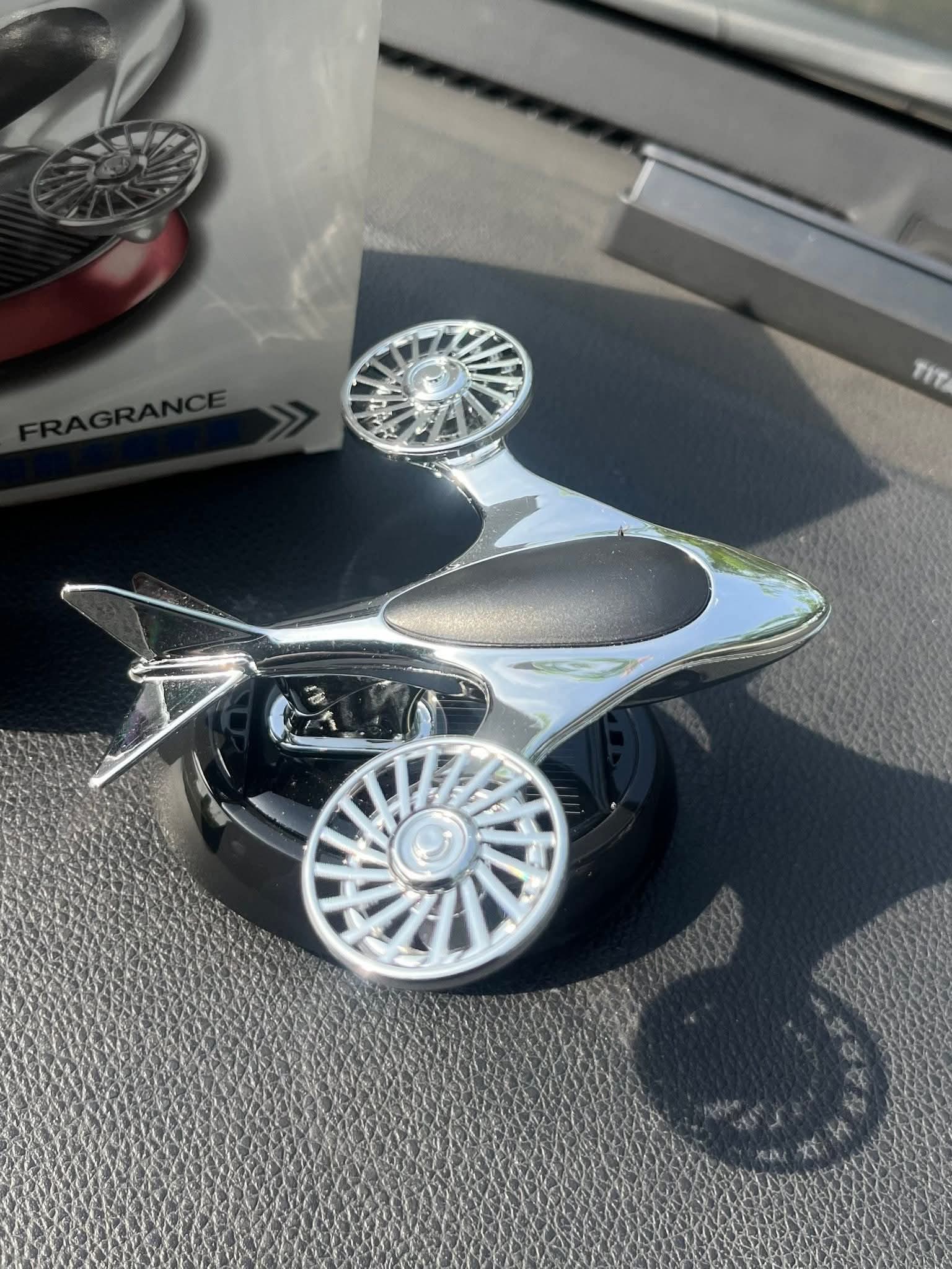 Solar Showpiece